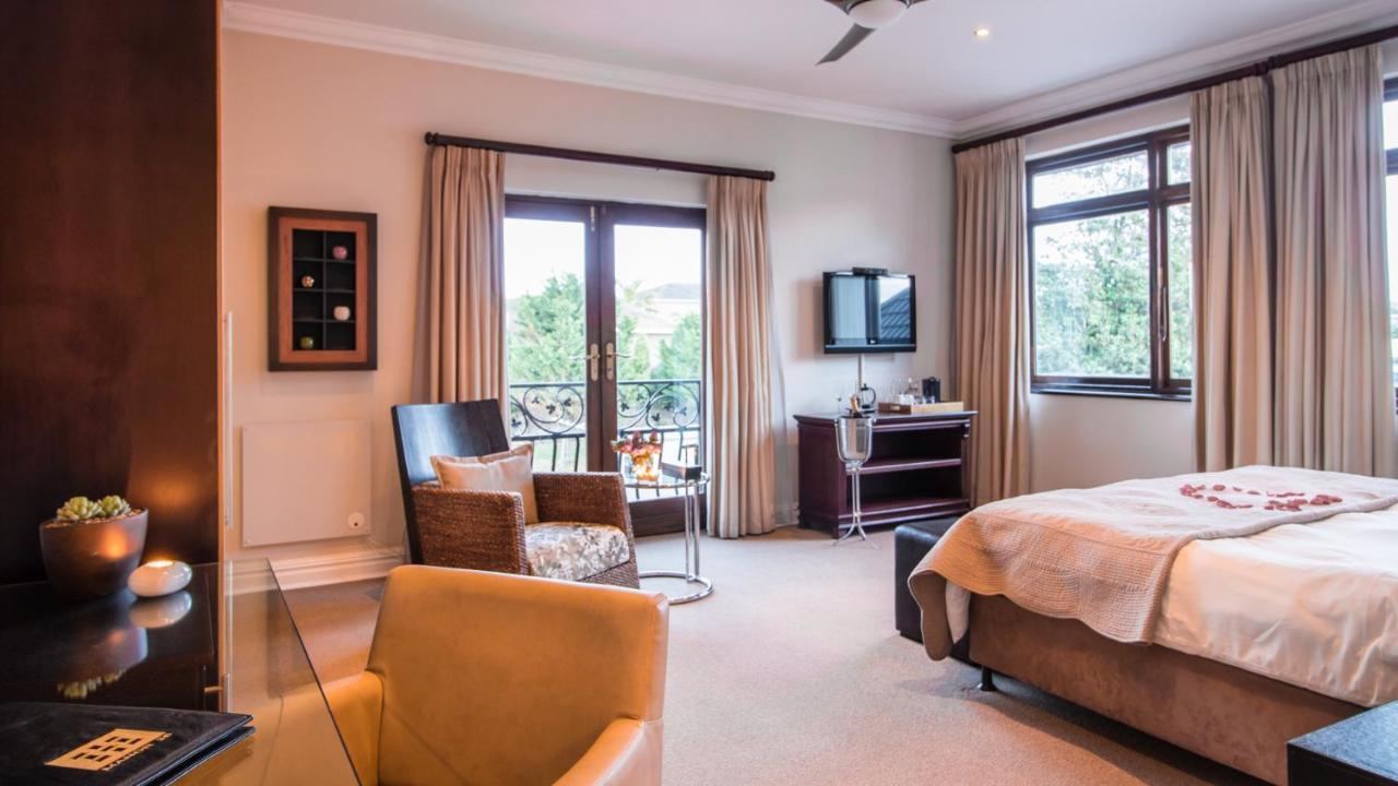 Manor 38 Hotel Порт Елизабет Екстериор снимка