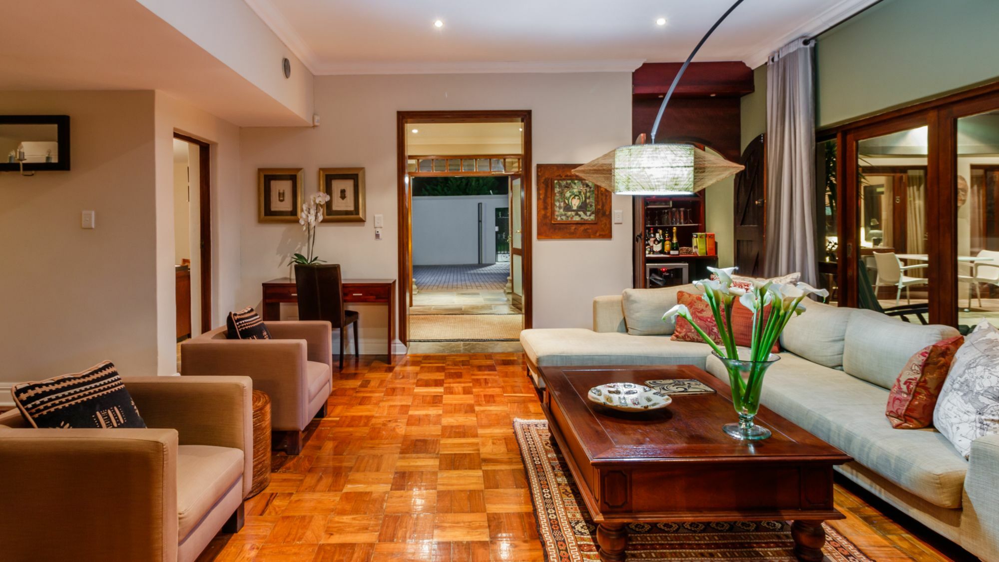 Manor 38 Hotel Порт Елизабет Екстериор снимка