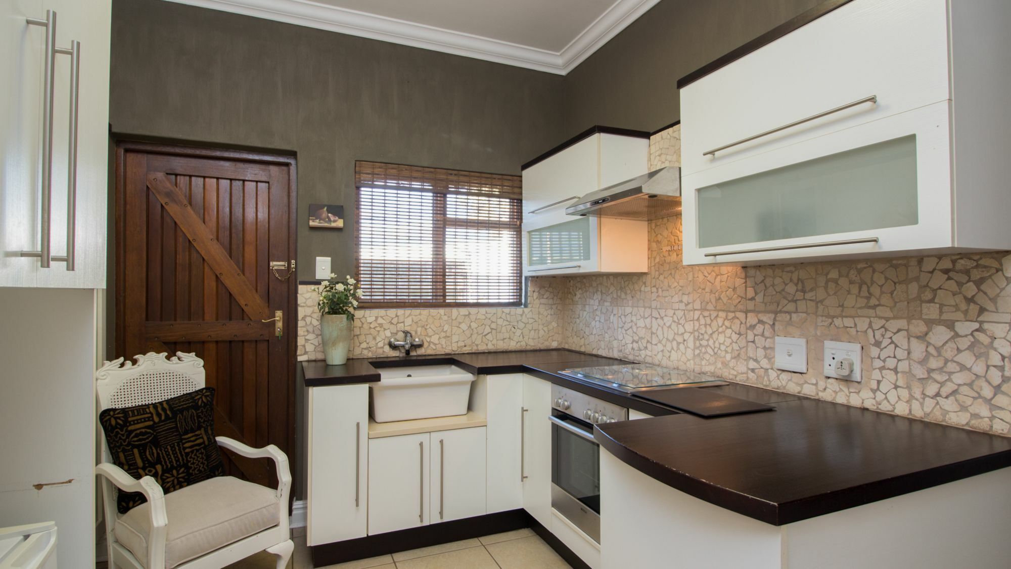 Manor 38 Hotel Порт Елизабет Екстериор снимка