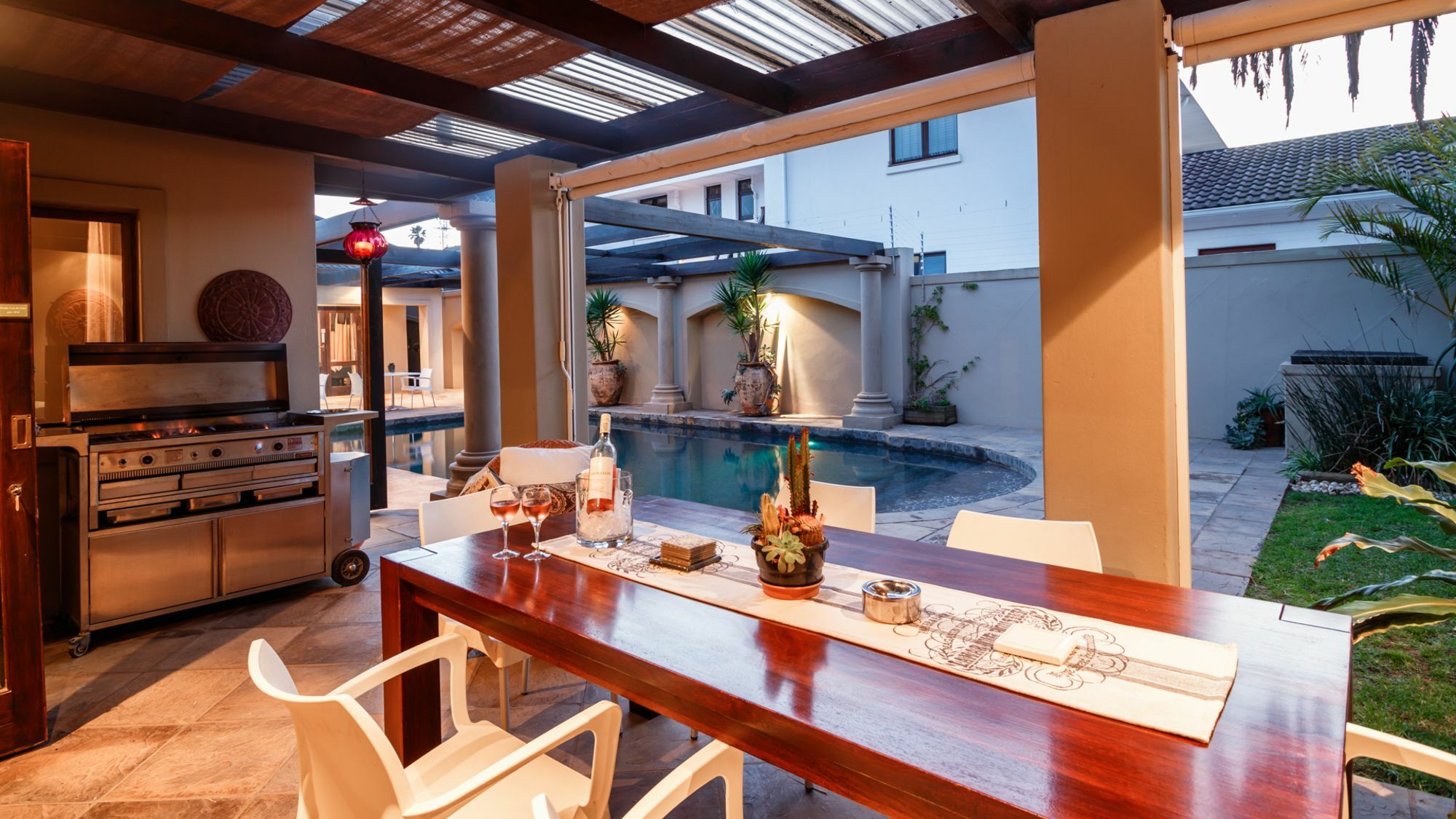 Manor 38 Hotel Порт Елизабет Екстериор снимка