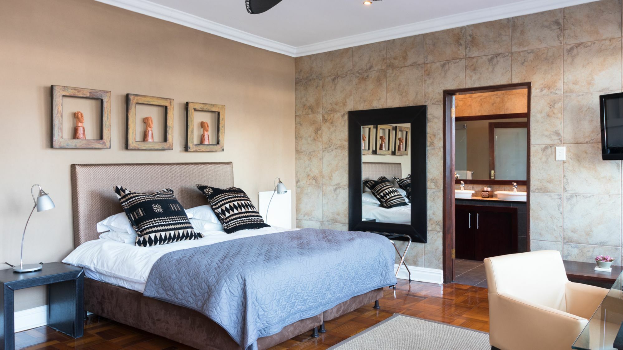 Manor 38 Hotel Порт Елизабет Екстериор снимка